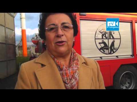 YoAngelinoTV ~Teresa Stark - Colocación 1º piedra nueva sala de maquinas 6ta. Cia. Bomberos L.A.