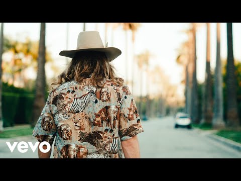 Wesley Dean - Don't Look Back (Official Video) ft. Sarah Buxton