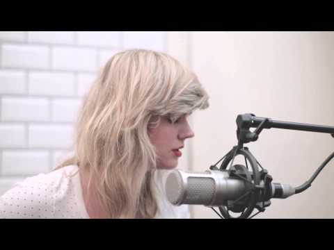 Live At Cleveland's - Bec Sandridge "Wicked Game"