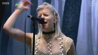 AURORA - UNDER STARS | LEGENDADO (Glastonbury Live)