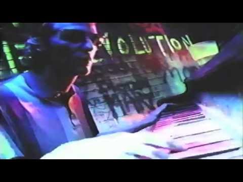 Cracker "Shake Some Action" music video