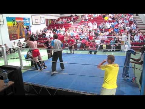 Josh Tannian (Spartan) Vs Karl McHallig (Warriors) - 8th Aug 2010 Coláiste Choilm