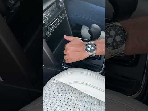 In a Thar Roxx diesel, 4x4 can be engaged via an additional stick shift. Here's how it is done