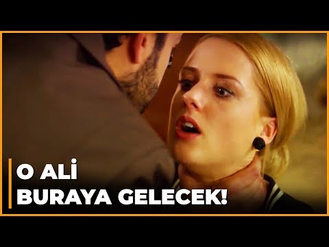 Ekber, Caroline'i Tehdit Ediyor - Öyle Bir Geçer Zaman Ki 32. Bölüm