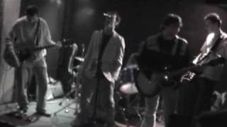 Waterfall Oasiscover Champagne Supernova - First GIG