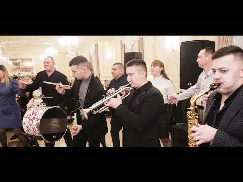 Muzica frumoasa de joc cu Formatia Elegant