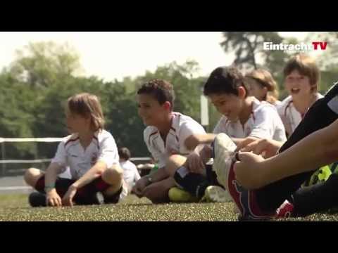 Eintracht Frankfurt Fußballschule: Das Eintracht-Abzeichen
