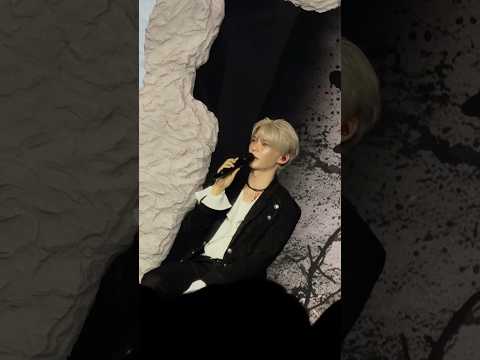 Luminous at CURATING SESSION ❤️&zwj;🔥 #성한빈 #SUNGHANBIN #DEAD_ALIVE #UNDEAD