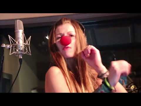 Dskarrila - En el estudio grabando ´´ALZA EL VUELO´´