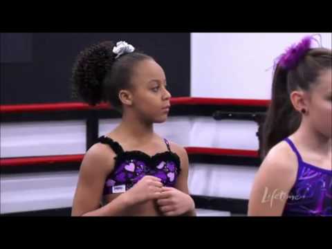 Dance Moms: Nia Loses the Main Role (Season 2, Episode 4)