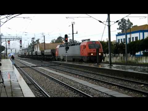 Comboio de Contentores n.º 80832 e Comboio de Areia n.º 62981 - Poceirão