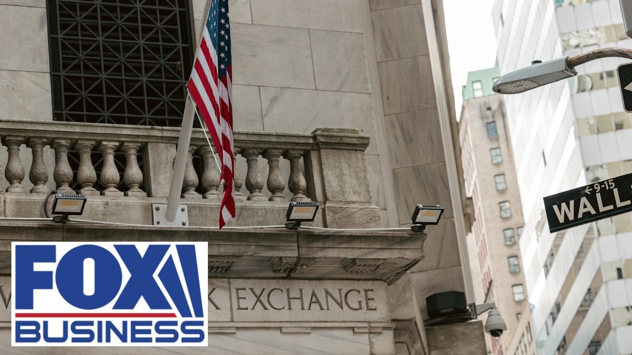 Stocks RALLY as bond yields fall: What it means for markets
