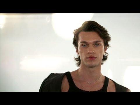 Video Thumbnail: Aldin: "Ich arbeite seit einem Jahr hauptberuflich als Model." | GNTM 2024 ProSieben