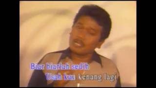 Download lagu Eddy Silitonga - Biarlah Sendiri mp3