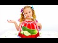 Nastya transforma comida não saudável em geleia com uma varinha mágica Nastya transforma comida não saudável em geleia com uma varinha mágica