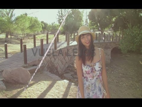 Vuela Lejos - Lavinia Ekaterina