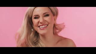 Video zu 'Jedes Jahr' ansehen Video zu 'Jedes Jahr' ansehen