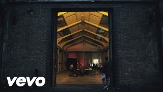 Amelia Lily - Shut Up (And Give Me Whatever You Got) (Behind The Scenes)