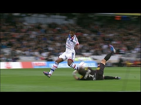 Goal Michel BASTOS (18') - Olympique Lyonnais - Valenciennes FC (3-2) / 2012-13