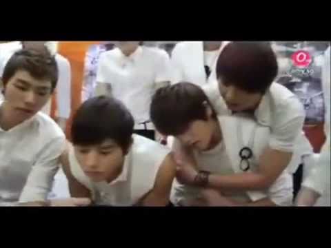 ZE:A Minwoo is cute!!