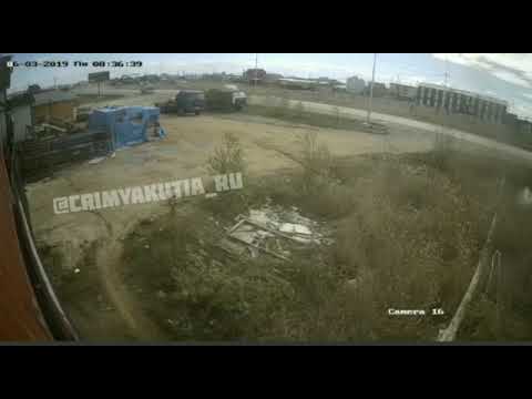 Момент страшного ДТП в Якутске попал на видео