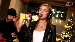 Blue Cafe - Christmas Time (Mistletoe and Wine)