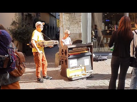 Svensk Folkmusik:  Strassenmusik in Konstanz