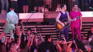 Jonas Brothers : Please Be Mine (Fan Request) Live at Madison Square Garden