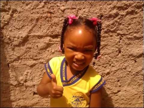 mc flavinha na porta da escola