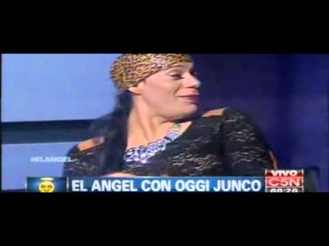 QUE ATREVIDA, HABLA! HABLA, ME MUERA!!!