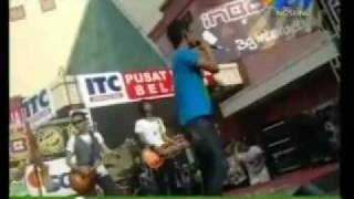 Download lagu sembilan band - ada bayanganmu mp3