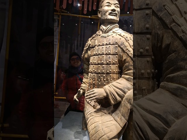 Vídeo relacionado con MUCKLILY 4 Figuras de Guerreros de Terracota Chinos Miniatura Estatuas Decorativas para Escritorio y Sala de Estar Figuras Coleccionables Históricas de Decoración del Hogar