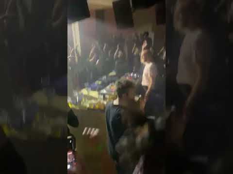 PIXL 001 | Gary Beck - Say What (crowd capture) | 2010