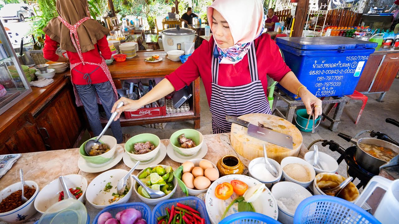 THAI OXTAIL SOUP! Amazing HALAL FOOD in Phang Nga, Thailand!