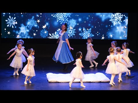 Schneeflocken mit Alice und Olaf (Kindertanz 1) - Märcheninszenierung "Es war einmal..." 2025