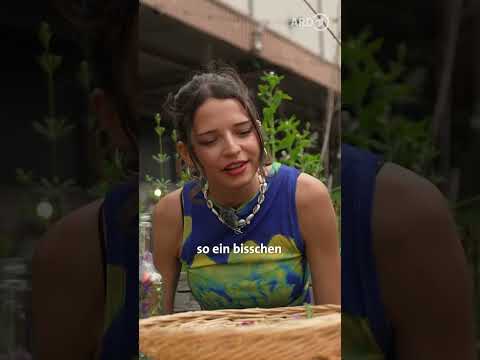 Darum findet Nina Chuba ihre Fans manchmal taktlos #shorts