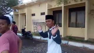preview picture of video 'Suasana di pulau Raas Jawa Timur'