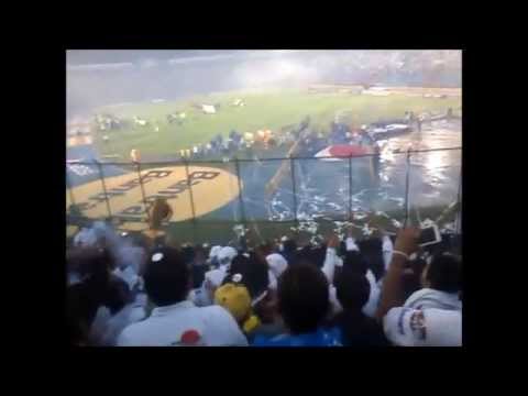 "Cremas vs rojos desde la VLTRA SVR - Comunicaciones HexaCampeon 2015" Barra: Vltra Svr &bull; Club: Comunicaciones