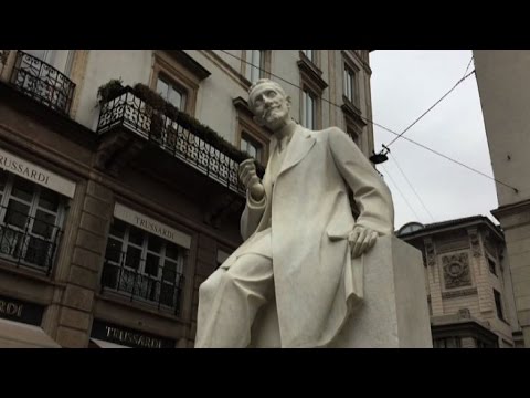 Milano celebra l'editore Ricordi con statua davanti alla Scala