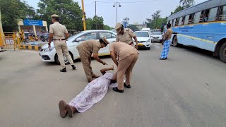 Download lagu முக்கிய சாலையை முடக்கிய திருநங்கைகள்#tamilnews #newstamil #crimenews #nellai #police #திருநங்கை  mp3