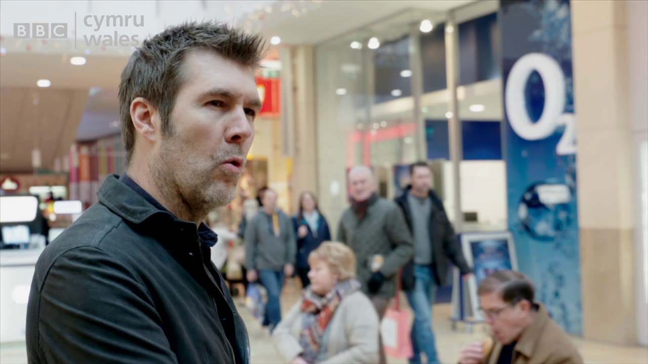 Rhod Gilbert: Stand Up To Shyness