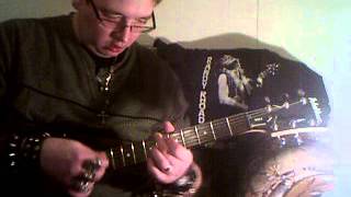 me showing you how to play 'little horn' by marilyn manson on guitar