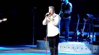 Rascal Flatts - Love Who You Love