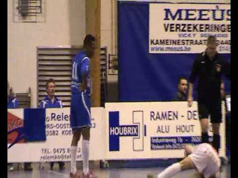 Vanenburg & Issy hitman