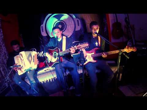 Vida Peligrosa "El Solecito" - Los Valleros (en Vivo)