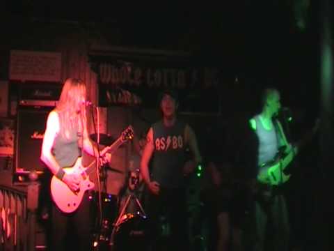 Whole Lotta / DC - "Hells Bells"(Live@the Tap House/Kidderminster 14.8.2009)