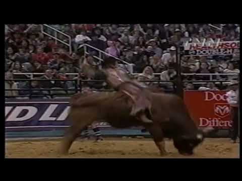 Brock Mortensen vs Lawman - 00 PBR Greensboro (85 pts)