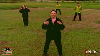 Nadie Se Muere Lyrics English Translation