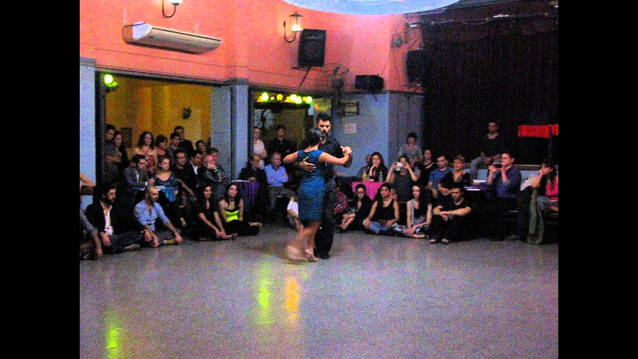 DANA FRÍGOLI y ADRIAN FERREYRA en Viva La Pepa Milonga (1/5)
