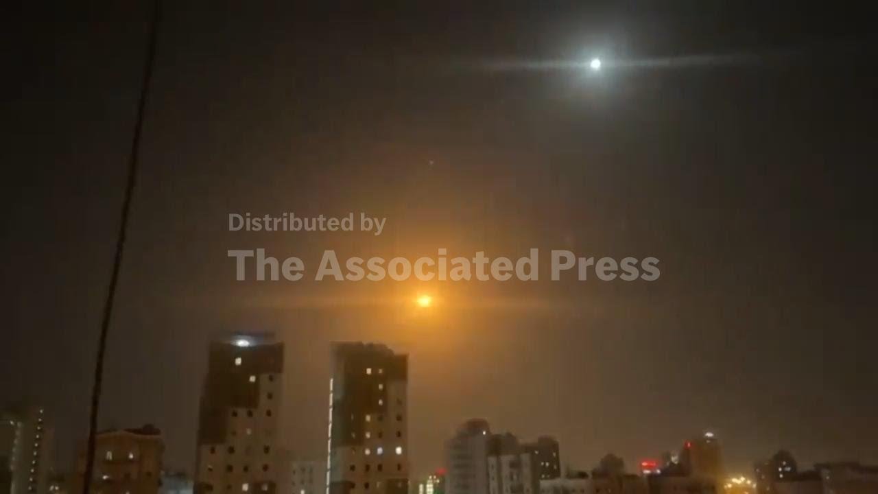 Video | Iranian drone attacks on Kuwait and Bahrain after US attacks on Iran